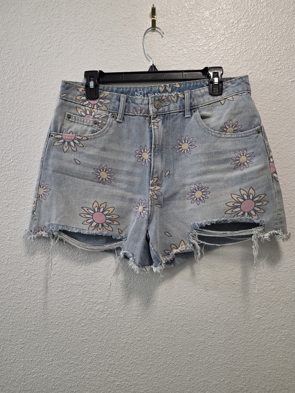 No Boundaries Light Blue Daisy Print Denim Shorts